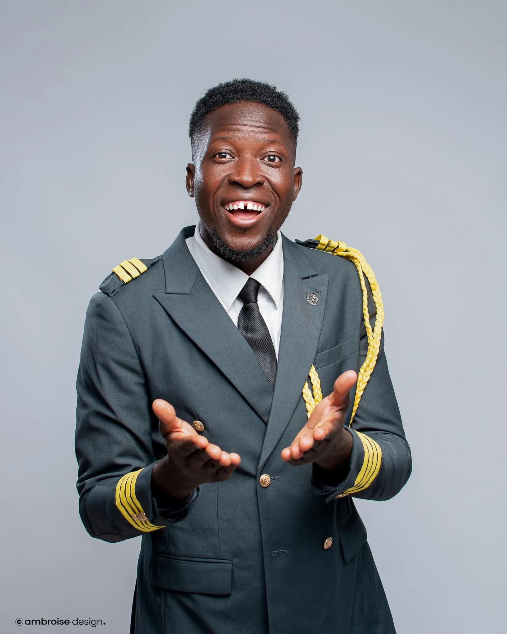 SERGENT KOMGUI - Nominé pour Meilleur Web Humoriste